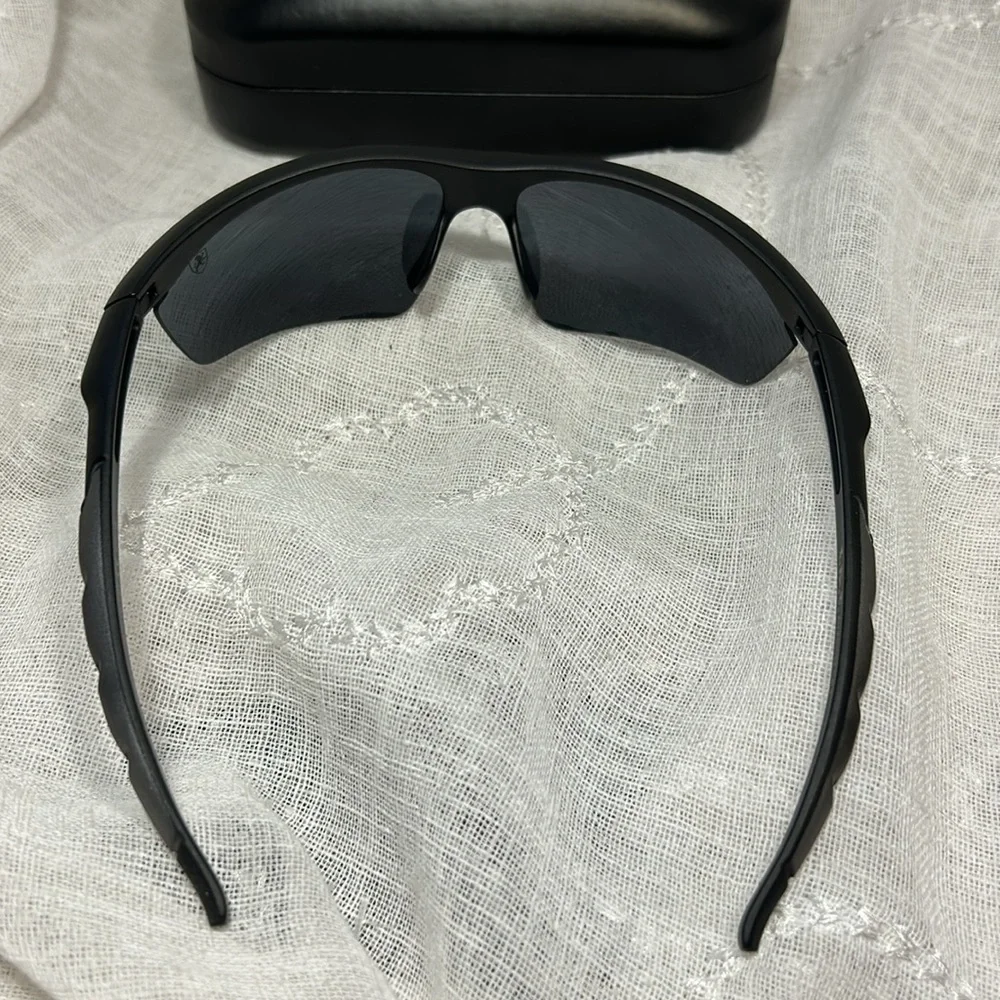 Khan lightweight sport sunglasses